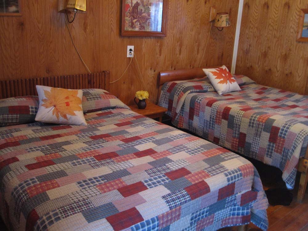 wyoming cabin rental lumberjack cabin picture